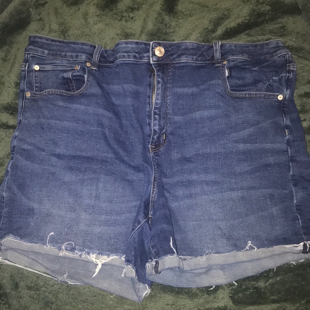 AE super stretch high-rise midi shorts size 24